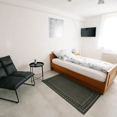 Loewen אורחן Frickenhausen (Baden-Wurttemberg)